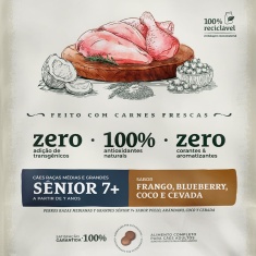 Ração Bionatural Prime para Cães Sênior 7+ de Raças Médias e Grandes Sabor Frango, Blueberry, Coco e Cevada 15 kg