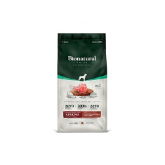 Ração Bionatural Prime para Cães Adultos de Raças Grandes e Gigantes Sabor Cordeiro, Blueberry, Coco e Aveia