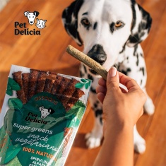 Petisco Natural Pet Delícia Super Greens Imunidade Alfafa, Espirulina e Espinafre para Cães 120 g
