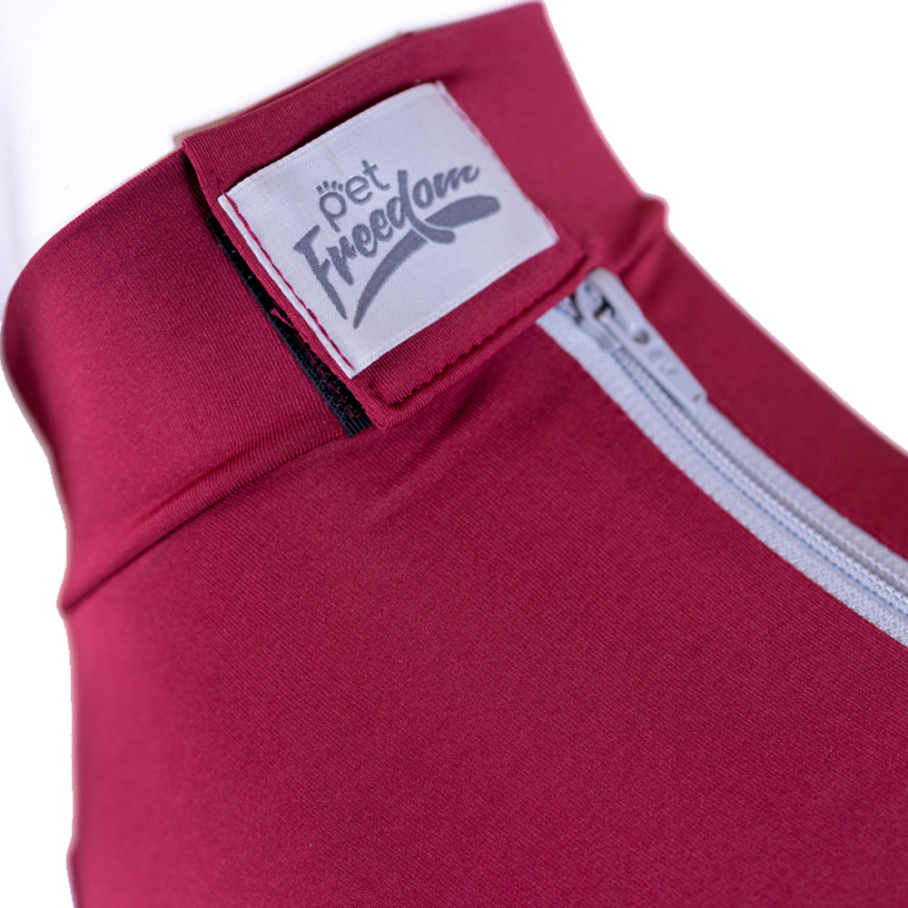 Roupa Cirúrgica Essential Care Pet Freedom Bordô para Cães Fêmeas