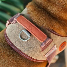 Peitoral Zee.Dog FlyHarness Naturals Cocoa para Cães