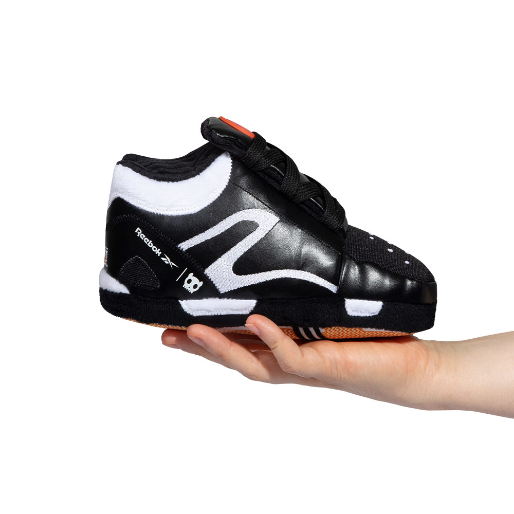 Brinquedo de Pelúcia Zee.Dog x Reebok Pump Omni para Cães