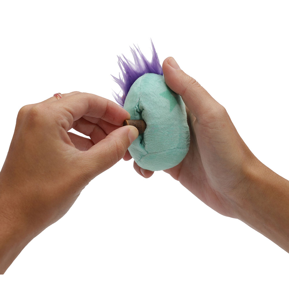 Brinquedo de Pelúcia Zee.Dog Interativo Punk para Cães