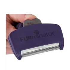 Rasqueadeira Furminator Roxa Média para Gatos de Pelo Curto