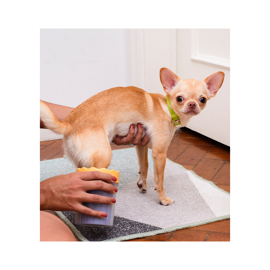 Copo Limpador de Patinhas Azul para Cães Oikos