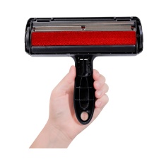 Escova Tira Pelos Germanhart Preto e Vermelho