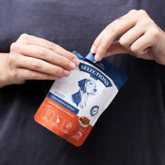 Sachê Selections For Pets para Cães Adultos de Porte Médio e Grande Sabor Frango ao Molho 100 g