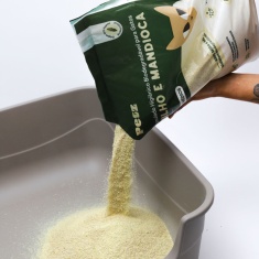 Granulado Higiênico Petz Biodegradável Milho e Mandioca Grãos Médios para Gatos