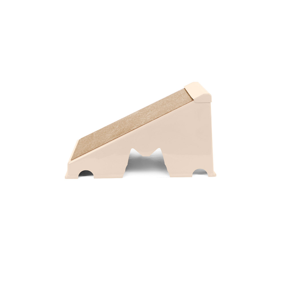 Arranhador de Rampa Plástica Furacão Pet para Gatos Bege